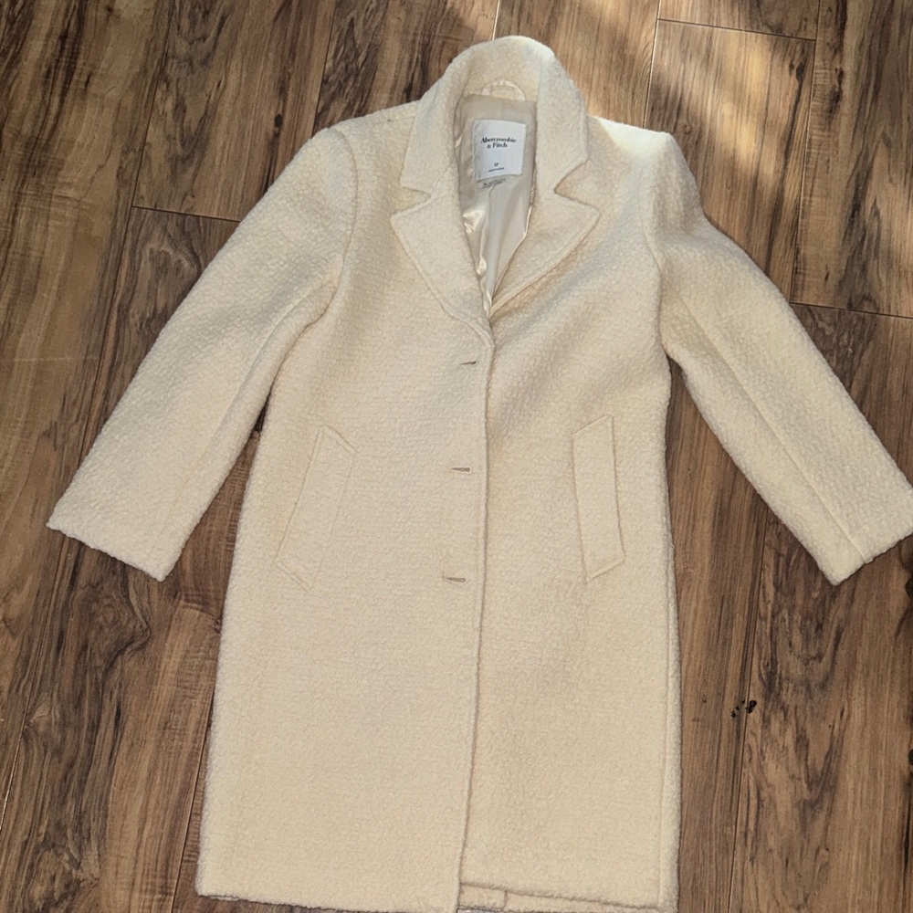 Abercrombie & Fitch Cream Bouclé Single-Breasted Coat - Women‎